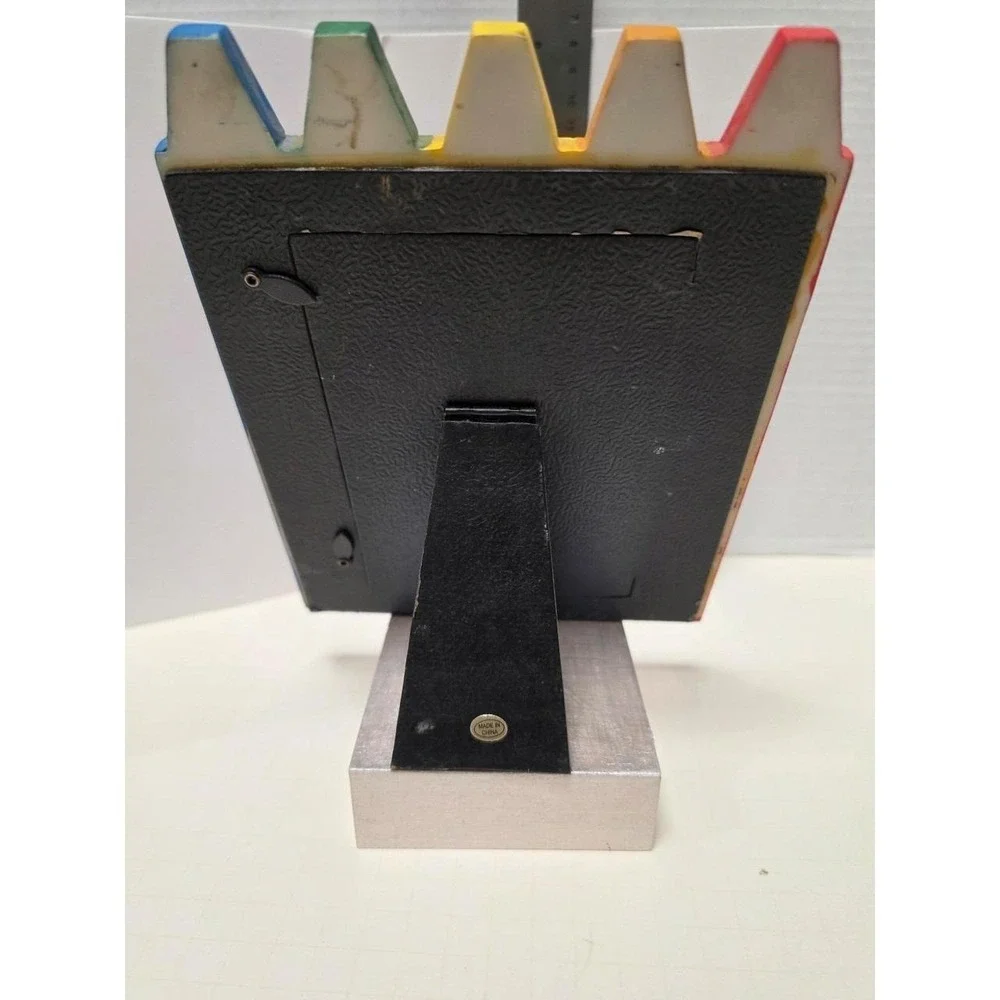 vintage 2003 Crayola 4x6 picture frame decorated with 3D crayon shapes
